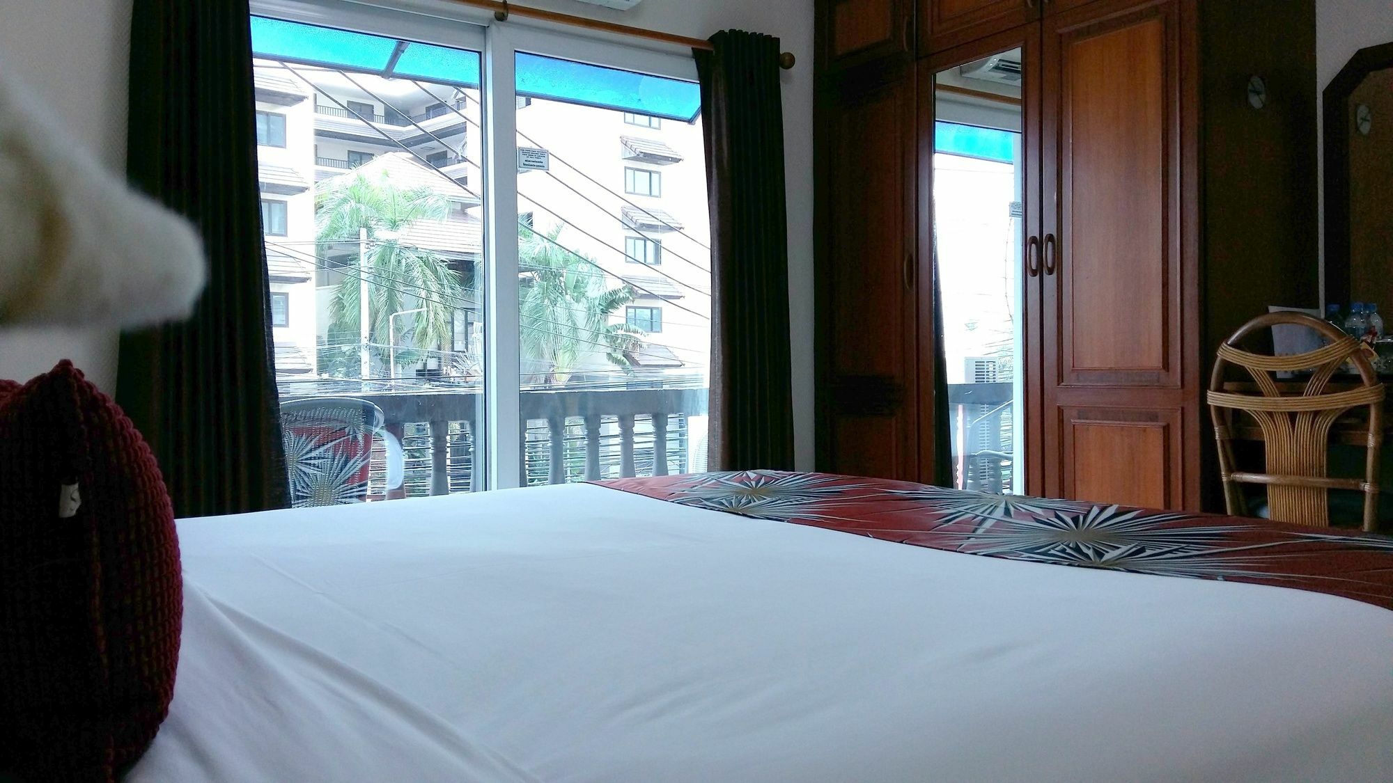 The Chillax Pattaya Hotel Buitenkant foto